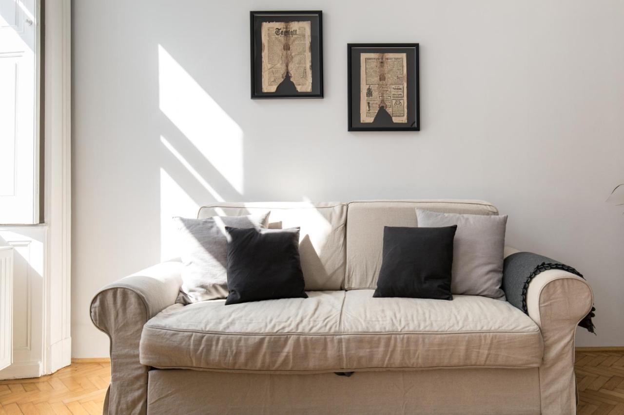 King Rustik & Central Apartment บูดาเปสต์ ภายนอก รูปภาพ